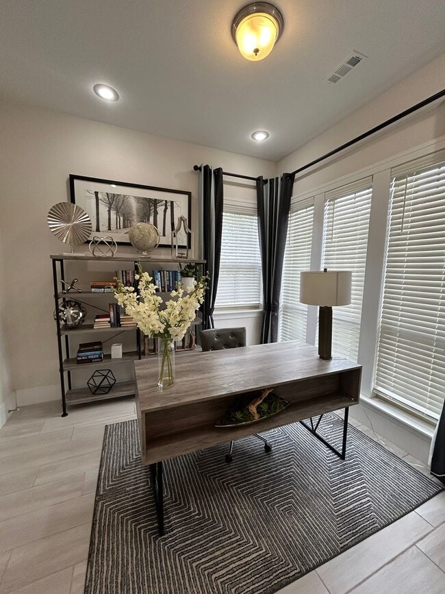 Photo - Fully Furnished Stylish 4-Bedroom Home in ...