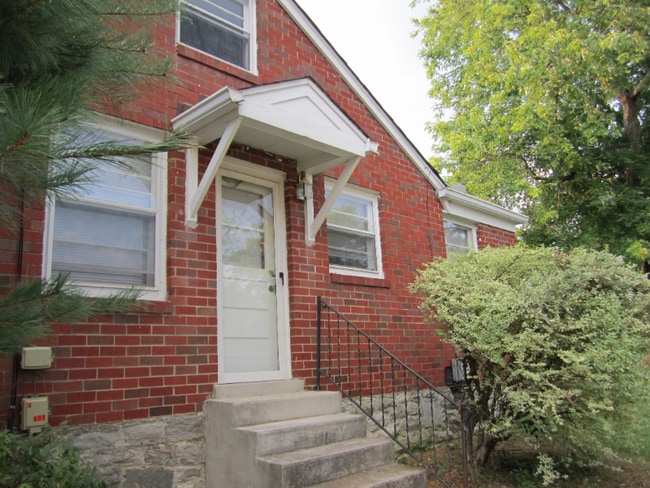 Photo - 609 Rosebank Ave Unidad B