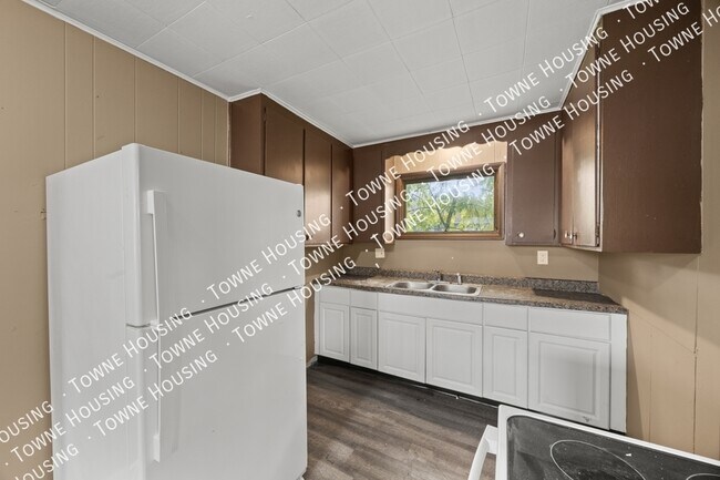 Photo - 1361 North Ave Unit 1