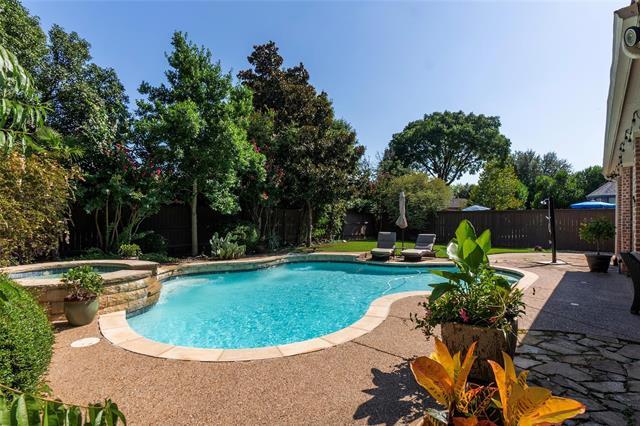 Photo - 1414 Monarch Way