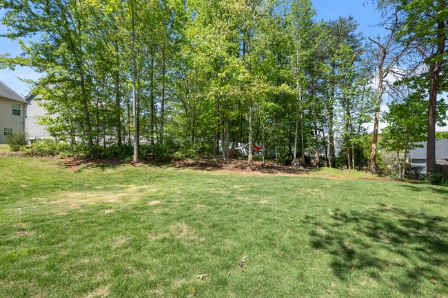 Photo - Spacious 5 Bedroom/3 Bath Home with Basement!