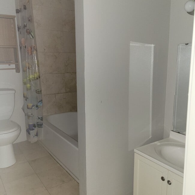 Photo - 4930 Apartments