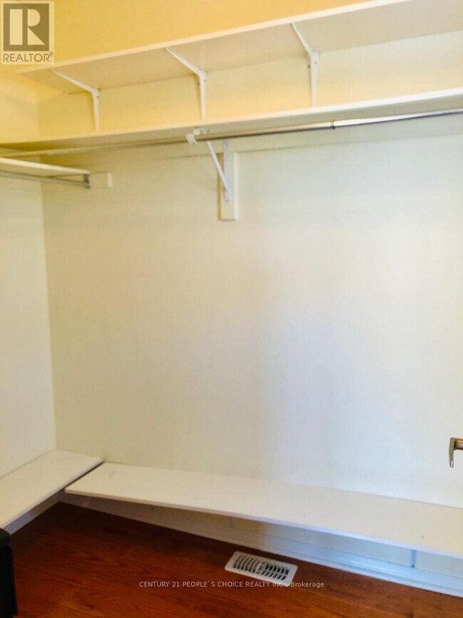 Photo - 2171 Fiddlers Way