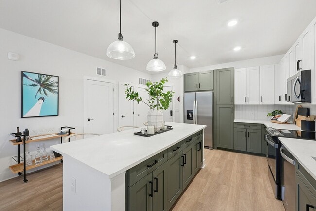 Alton LakeHouse - Alton LakeHouse