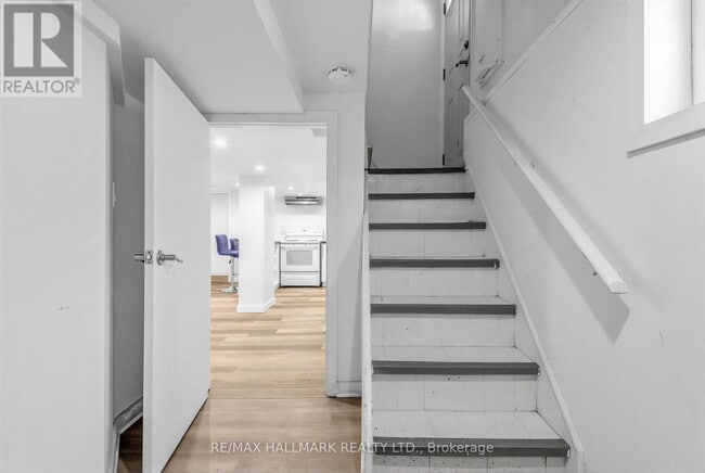 Photo - 10 Hartley Ave