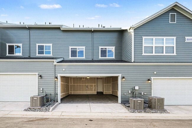 Photo - 6328 Deerfoot Dr