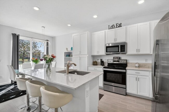 Building Photo - 4790 Navali Dr