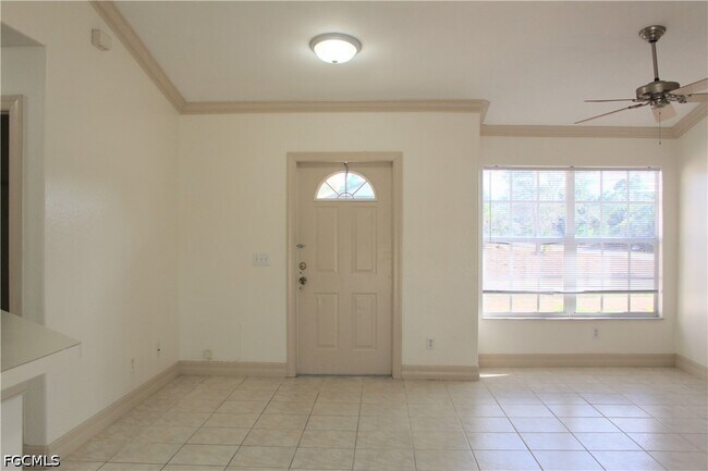 Photo - 106 W 5th St