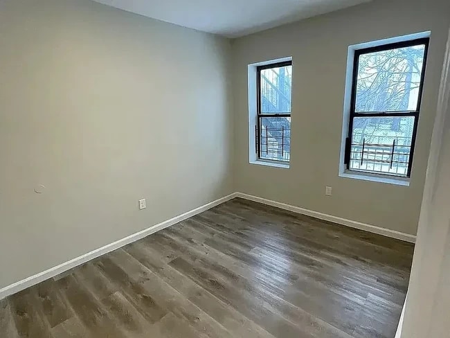 Photo - 383-385-385 Avon Ave Unit 383-3R