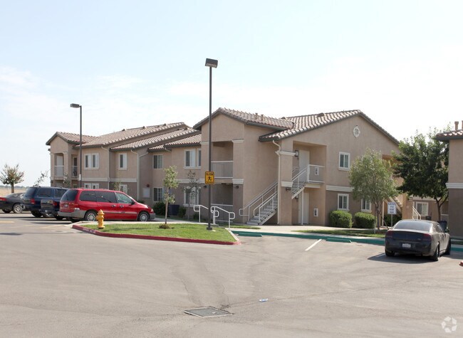 Palmer Heights Apartments For Rent in Huron, CA