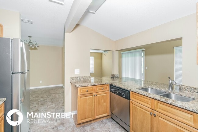Photo - 650 Brickell St SE