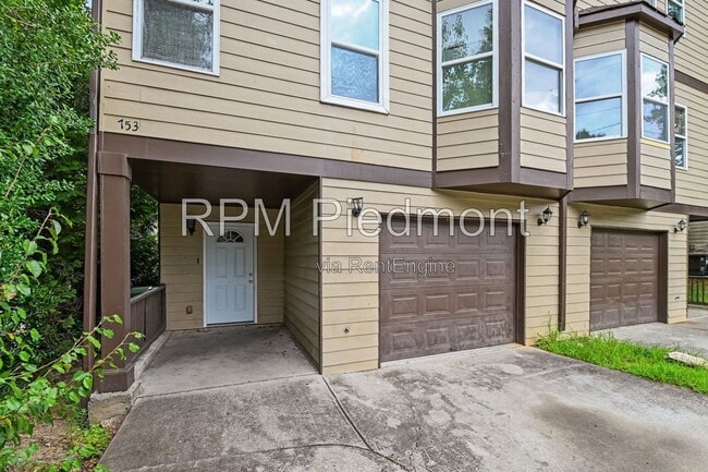 Photo - 753 Prince Pl NW