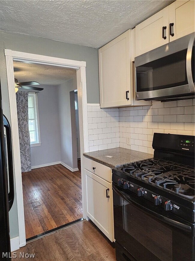 Photo - 5435 Beechwood Ave