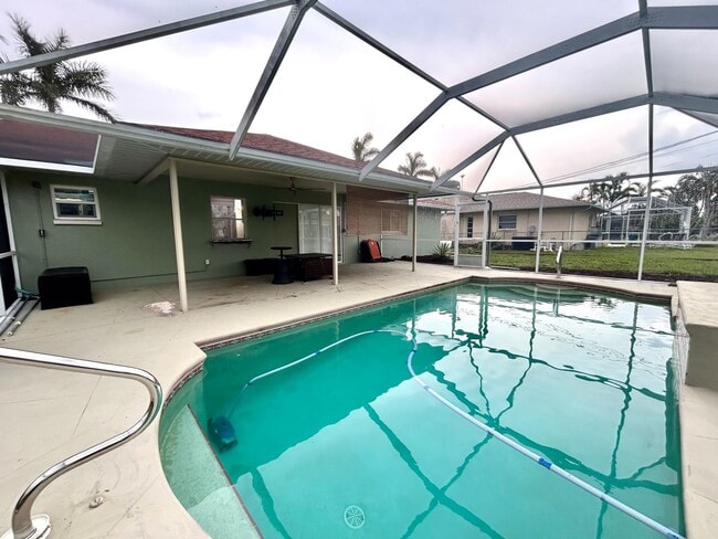 Building Photo - You will LOVE the beauty of this newly remodeled 3/2/2 pool home!