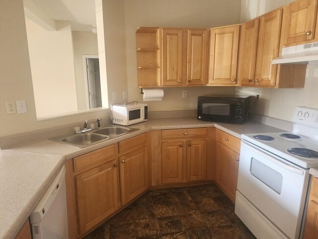 Building Photo - Wexford Condominiums, Anderson, SC Unit 204-7