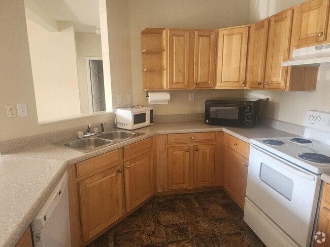 Building Photo - Wexford Condominiums, Anderson, SC Unit 204-7