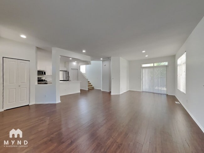 Photo - 17061 Parkside Way SE