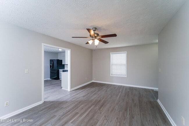 Photo - 6905 Wood Rd