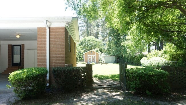 Photo - 3 BR 2 BA in Valdosta