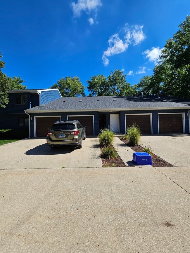 Photo - 2555 Clayton Blvd Unit 2555 Clayton Blvd