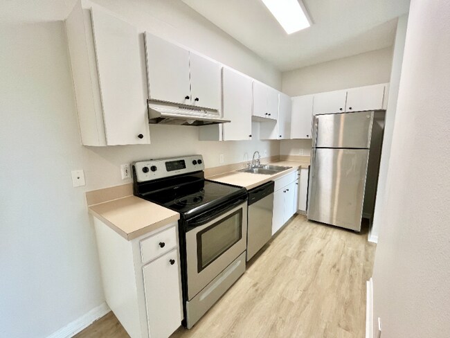 Photo - 2403 W Platt St Unidad 2403 W. Platt Street