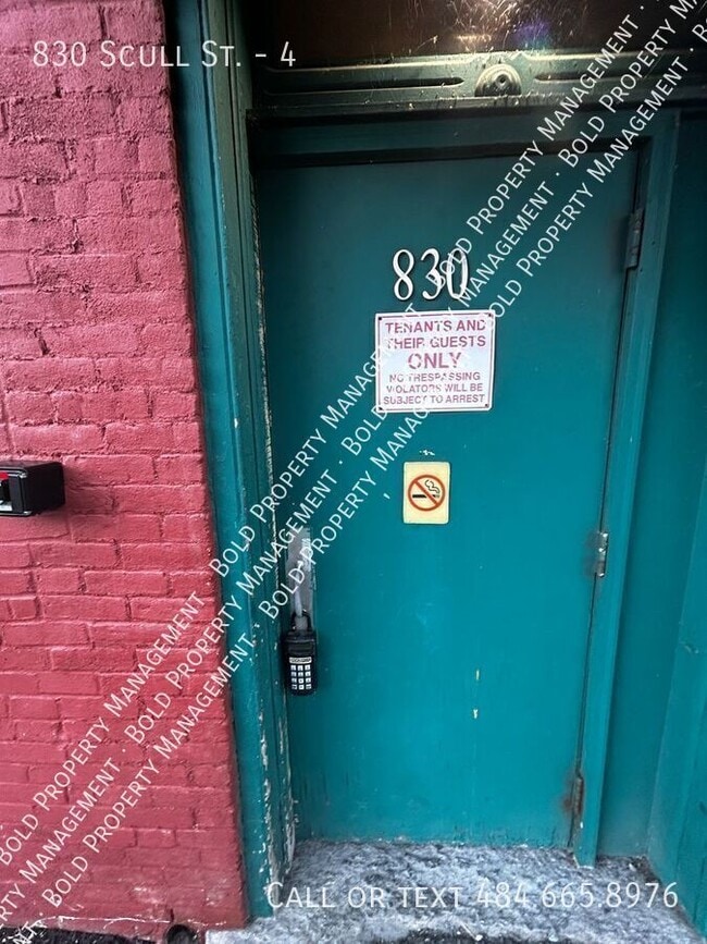 Photo - 830 Scull St Unit 4