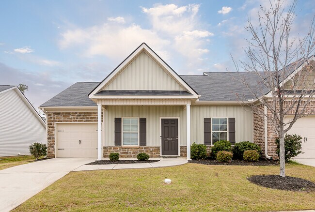 Building Photo - 948 Erika Ln