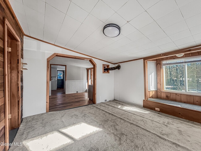 Photo - 196 Luzerne Rd