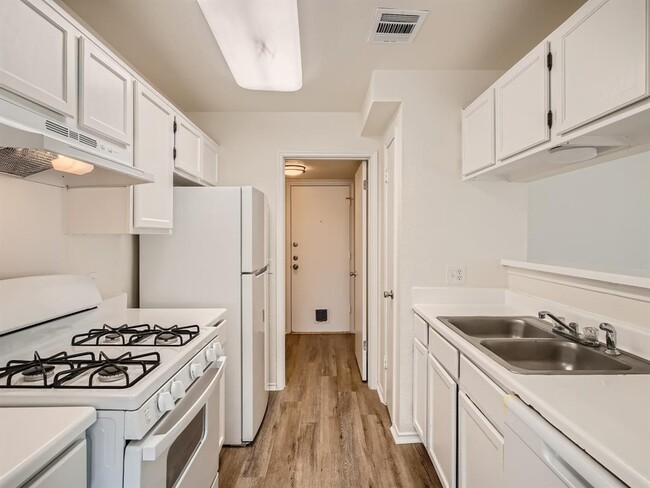 Photo - 9105 Japonica Ct