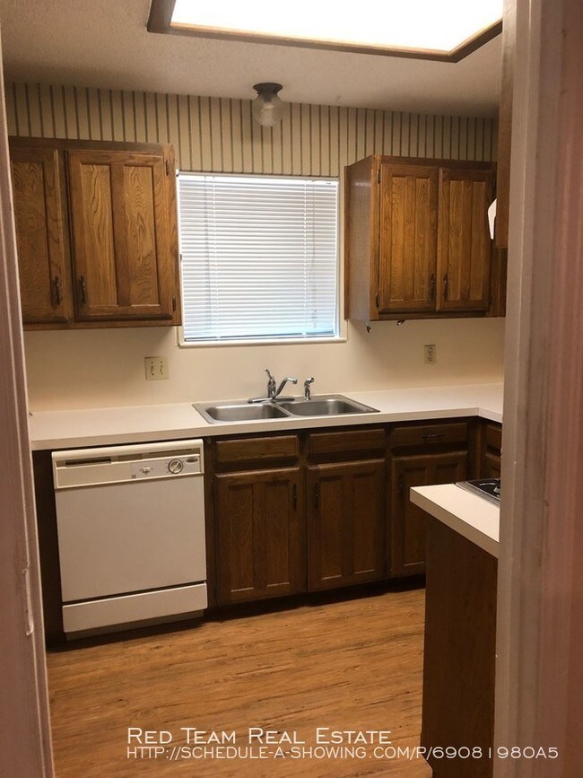 MUSTSEE DUPLEX! Rental For Rent in Bedford, TX