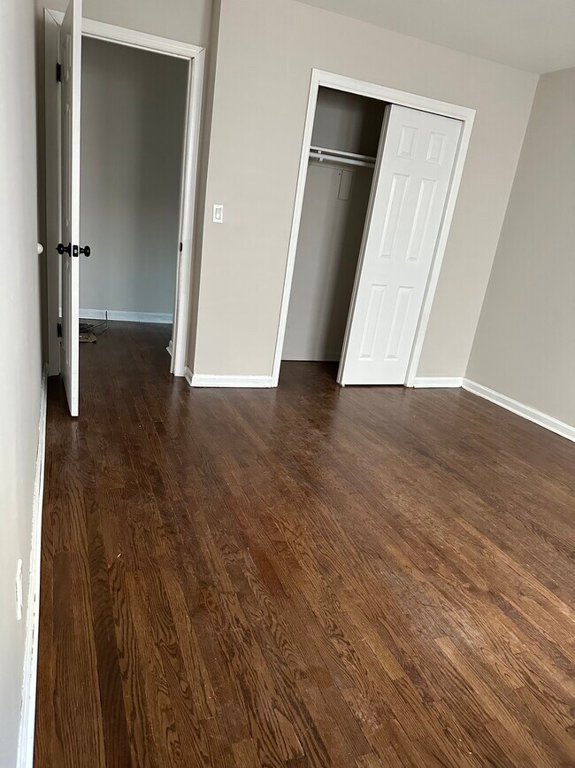64 40th St Unit 1L