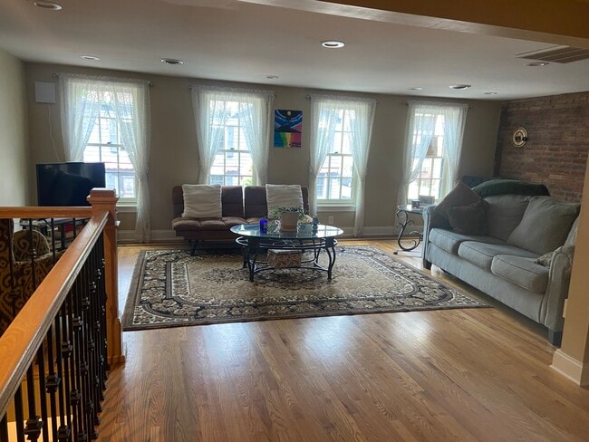 Photo - 28 Dove St Unit 2