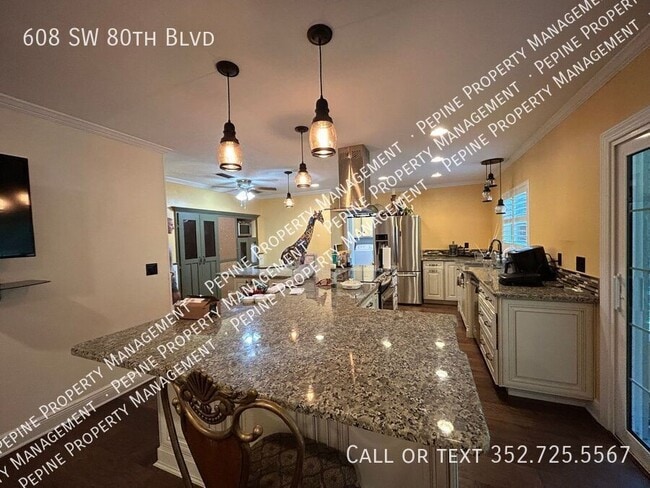 Photo - 608 SW 80th Blvd