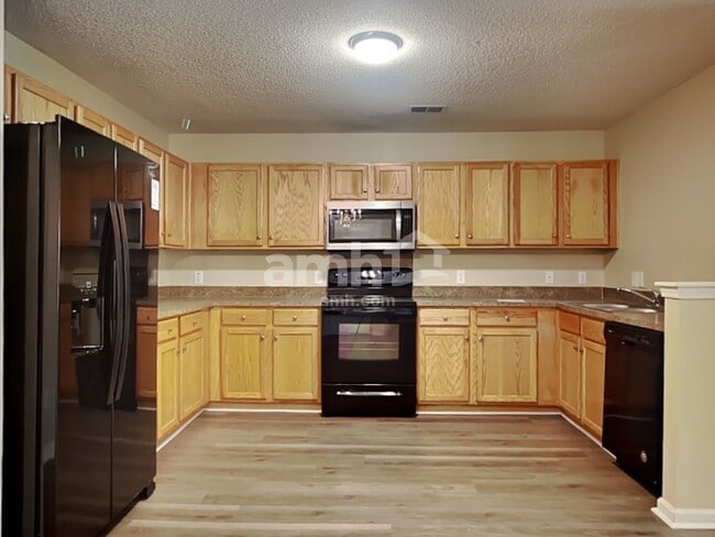 Photo - 112 Larkspur Dr