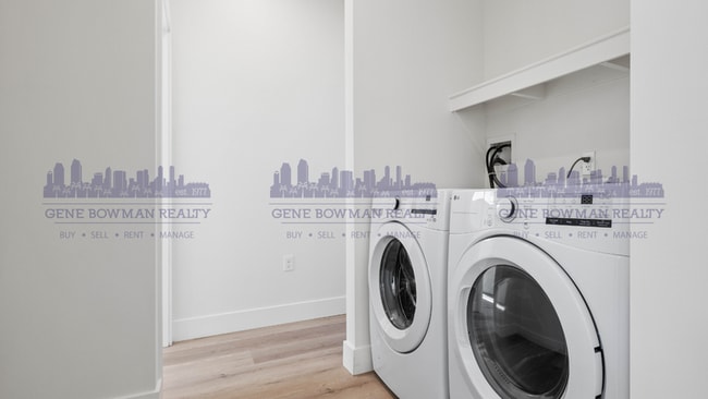 Photo - 6742-48 Waterman Ct