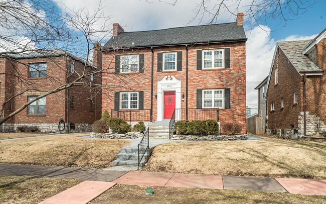 Building Photo - 6525 Devonshire Ave Unit 2W