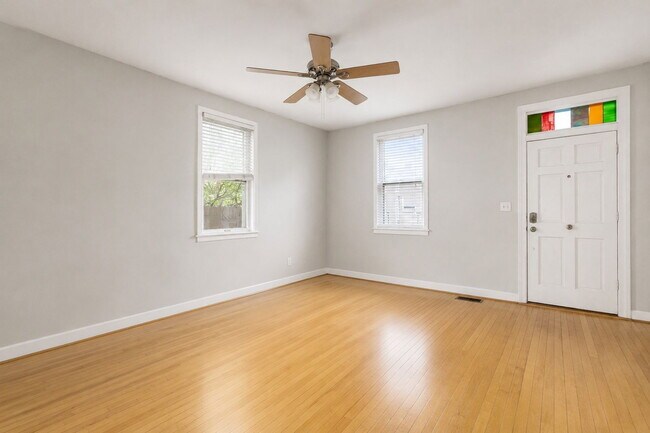 Photo - 506 S Lazelle St