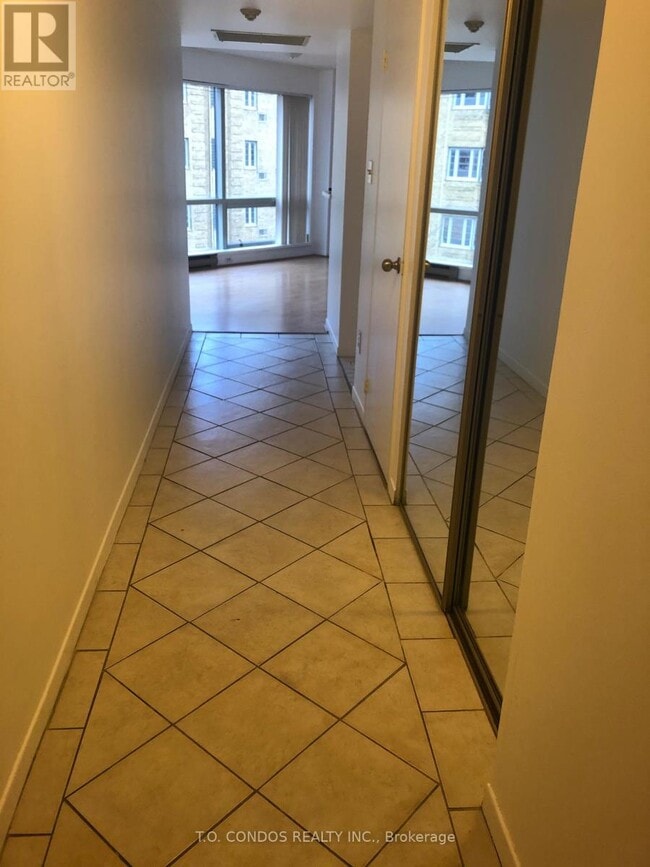 Photo - 1001 Bay St. Unit 404