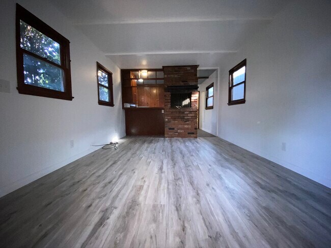 Photo - 4845 Agnes Ave Casa