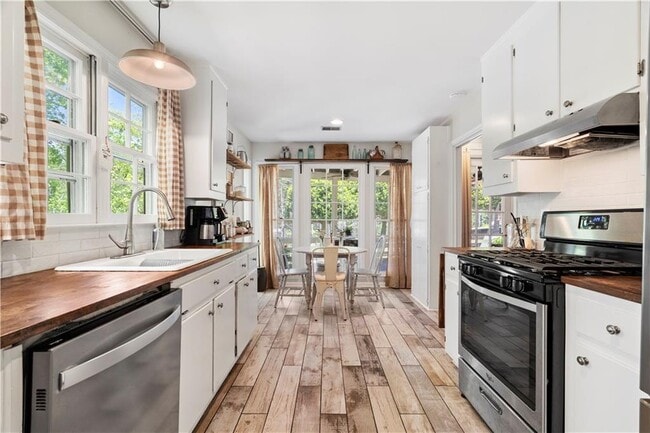 Photo - 179 Mt Calvary Rd