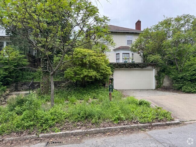 Building Photo - 608 Ackerman Ave Rental