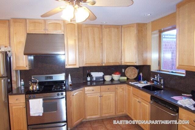 Photo - 186 Webster St Unidad 3