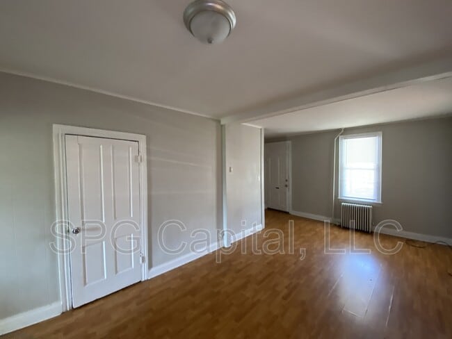 Photo - 324 N Franklin St