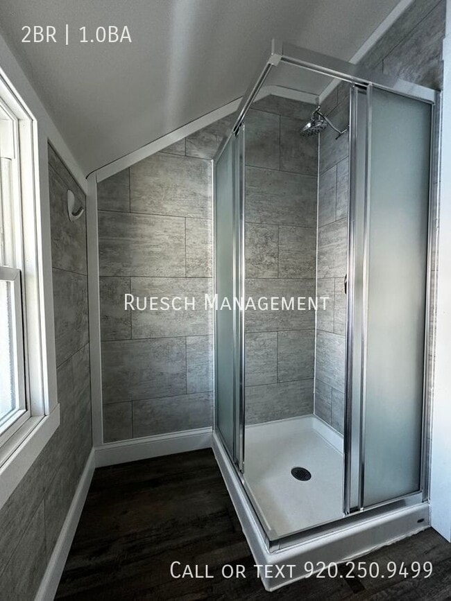 Recently Renovated 2 Bedroom 1 Bath Upper Apartment Unit Upper