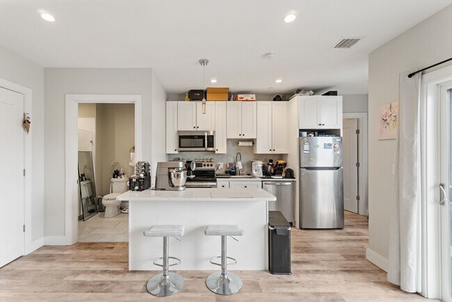 Photo - 1457 Tremont St Unidad 308