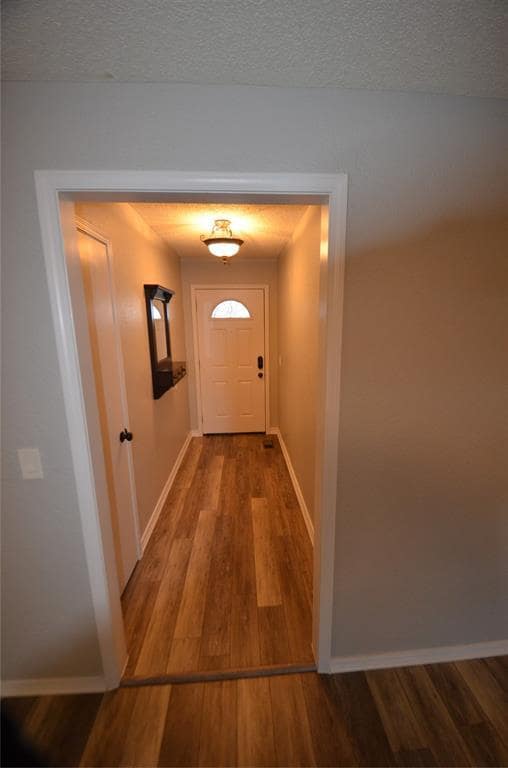 Photo - 1212 Val Genes Rd