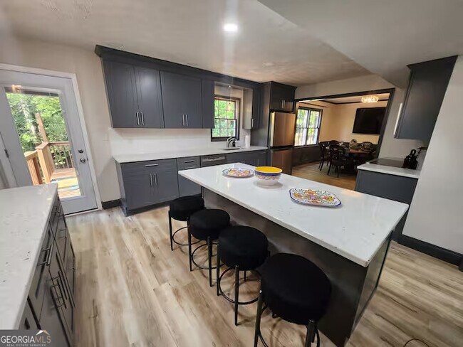 Photo - 101 Everhill