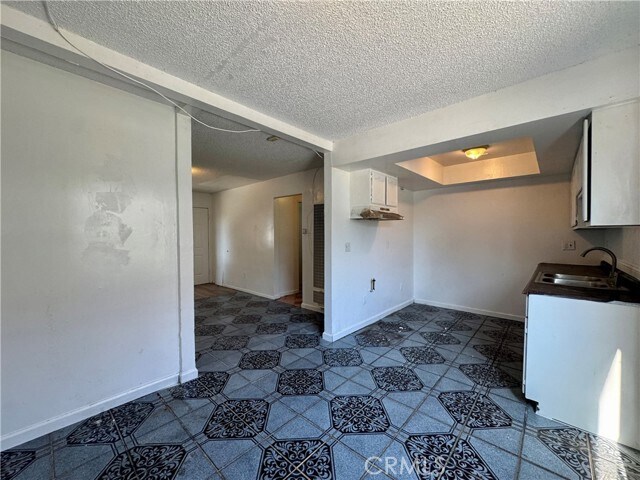 2230 Wall St Unit 1