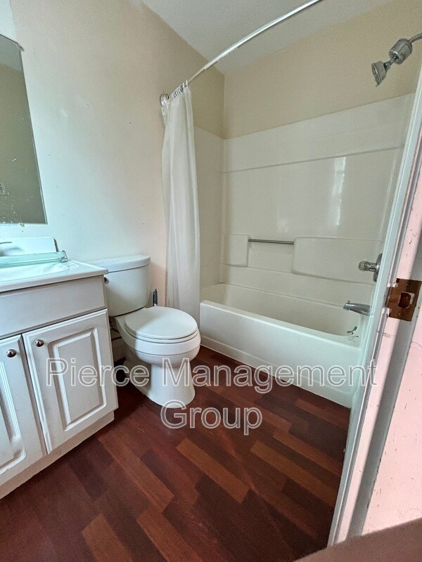 Photo - 106 Bridge St Unidad 2