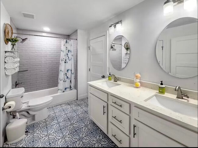 Photo - 437 Griffin St NW